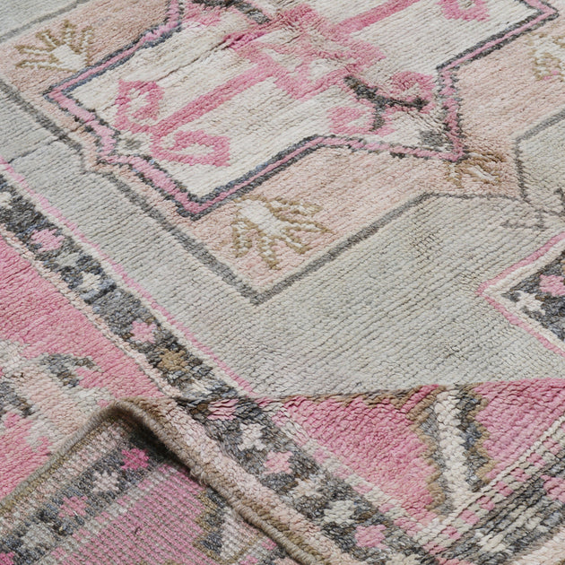 RUGS | VINTAGE – Juxtaposition Home